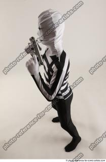 19 2019 01 JIRKA MORPHSUIT WITH TWO GUNS
